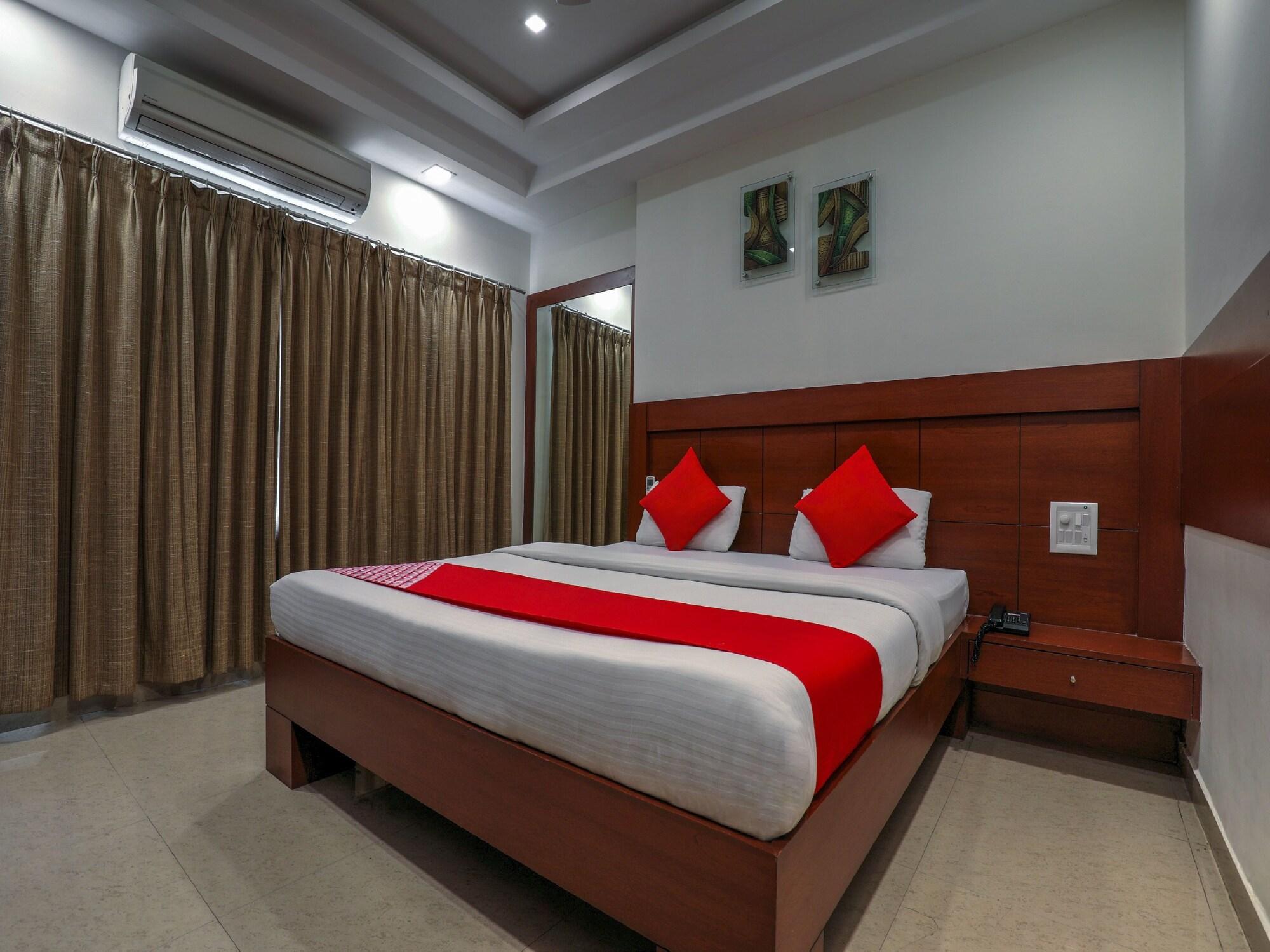 Treebo Trend Hotel Jp Plaza Nampally Хидерабад Екстериор снимка