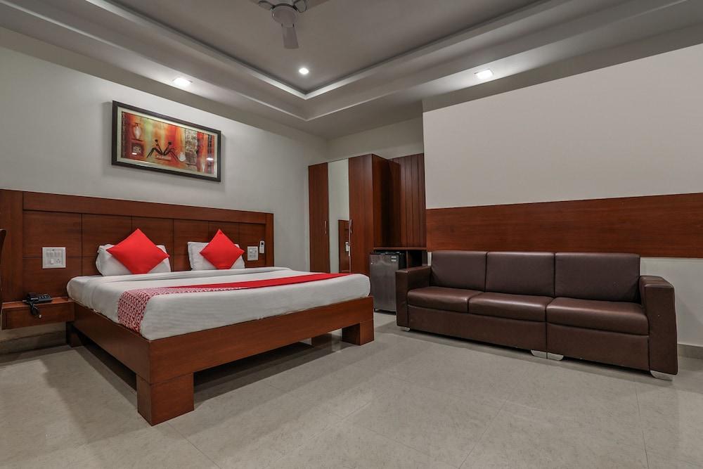 Treebo Trend Hotel Jp Plaza Nampally Хидерабад Екстериор снимка