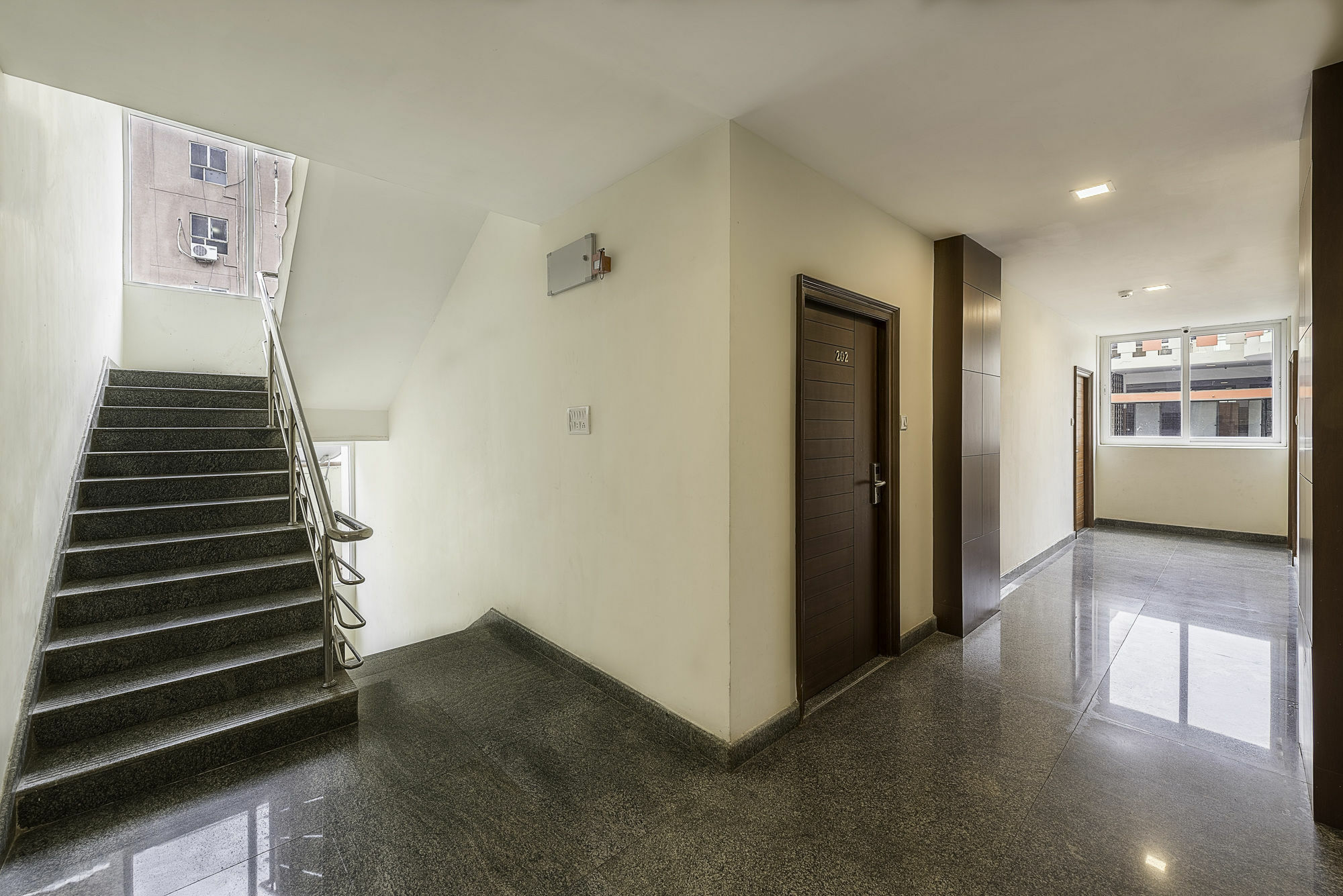 Treebo Trend Hotel Jp Plaza Nampally Хидерабад Екстериор снимка
