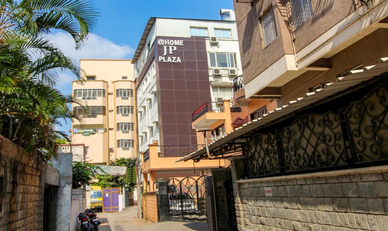 Treebo Trend Hotel Jp Plaza Nampally Хидерабад Екстериор снимка